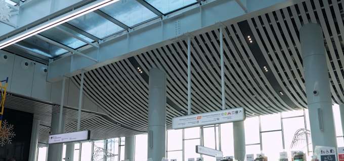 Новая станция МЦД с потолками ALUCOM RDP 150